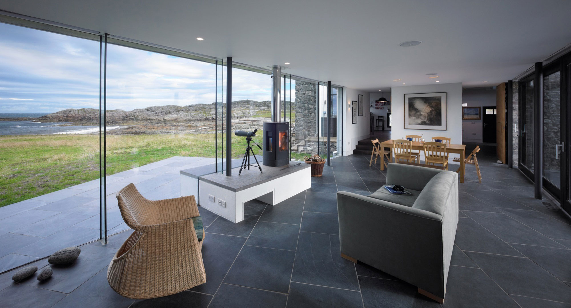 A Scottish Ruins Transformed Into an Exquisite Modern Home on the Isle of Coll by WT Architecture (5)