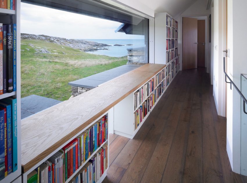 A Scottish Ruins Transformed Into an Exquisite Modern Home on the Isle of Coll by WT Architecture (9)