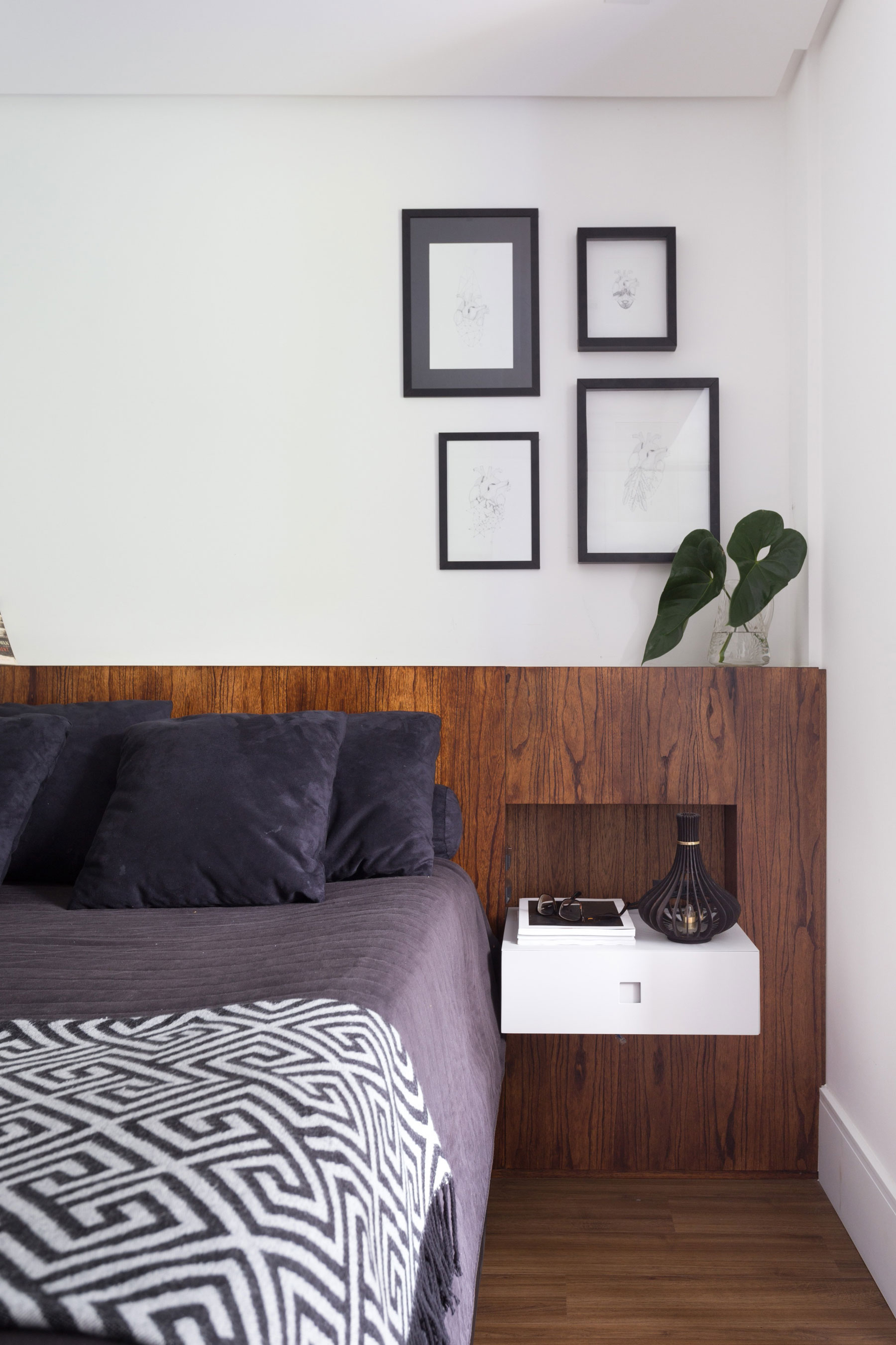 A Simple, Functional and Elegant Contemporary Home in Porto Alegre by AMBIDESTRO (24)