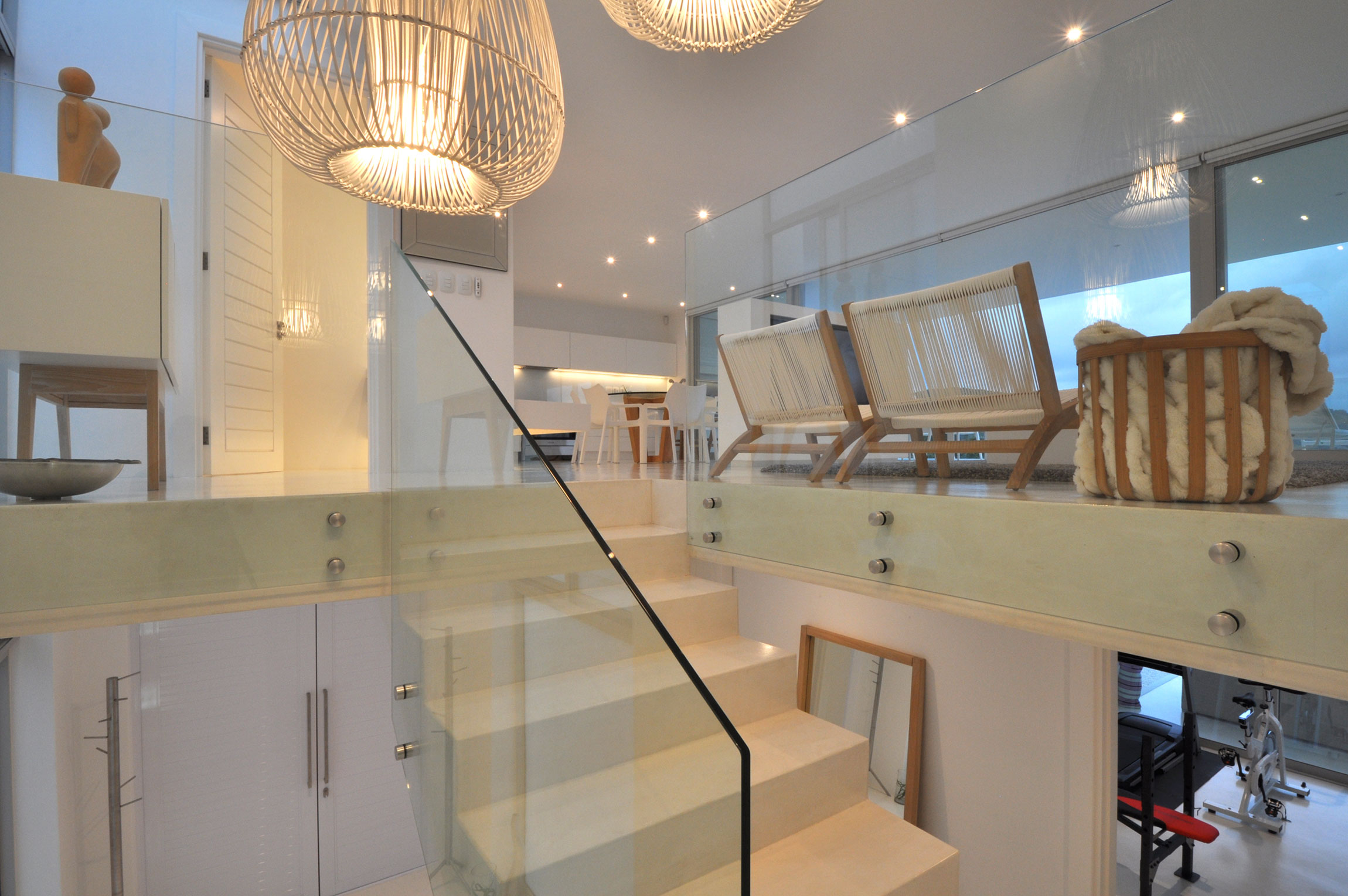 A Sleek Contemporary Home with Stylish and Practical Interiors in Knysna, South Africa by Studiovision Architecture (16)