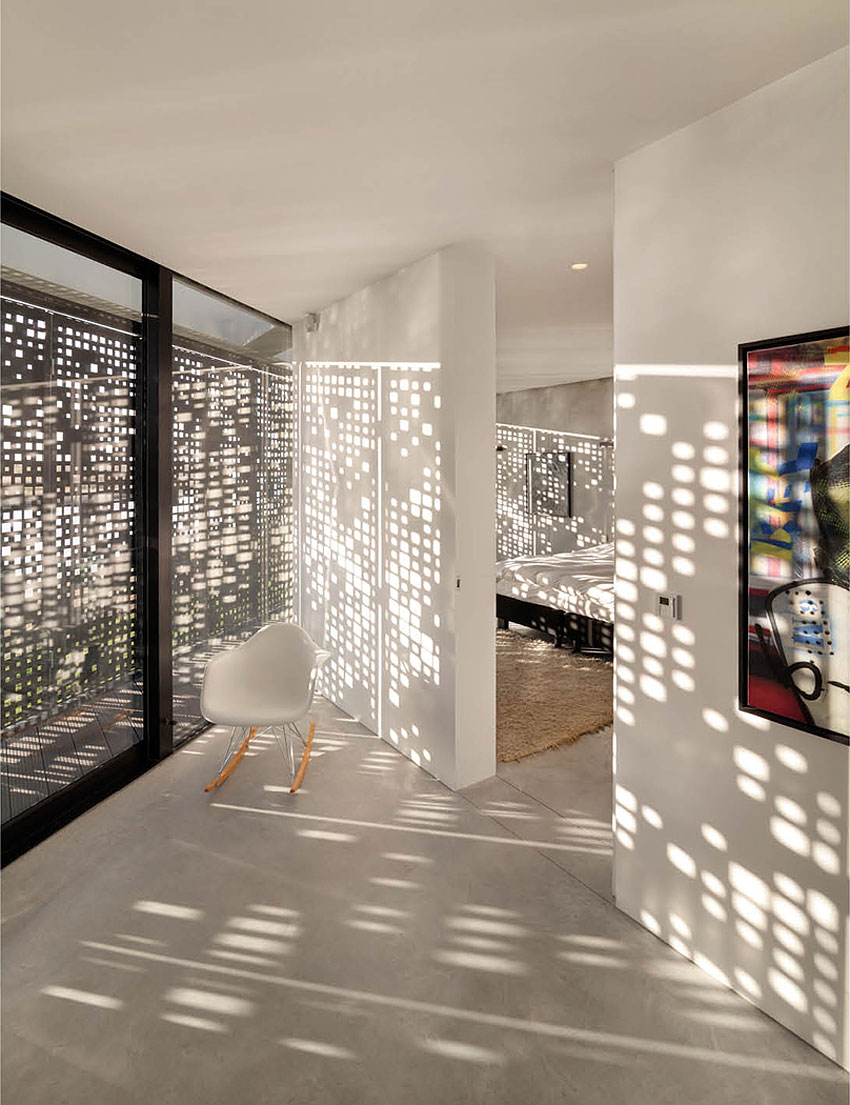 A Sleek and Bright Contemporary Home Surrounded by Water with Spectacular Views in Amsterdam by Studioninedots (10)