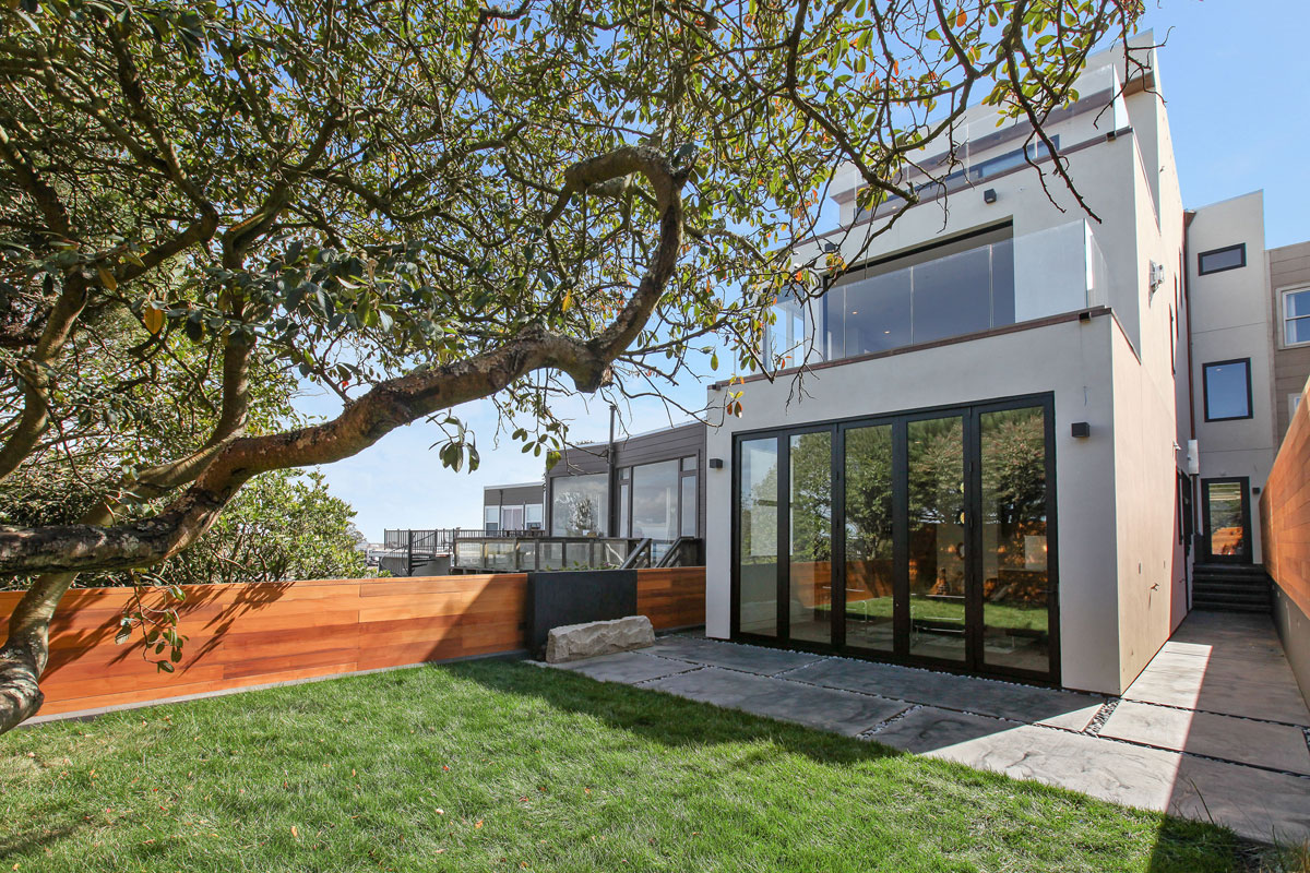 A Sleek and Light-Filled Modern Home with City Skyline Views in Noe Valley by Favreau Design (1)