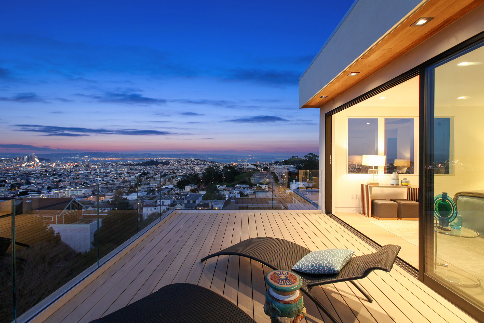 A Sleek and Light-Filled Modern Home with City Skyline Views in Noe Valley by Favreau Design (14)