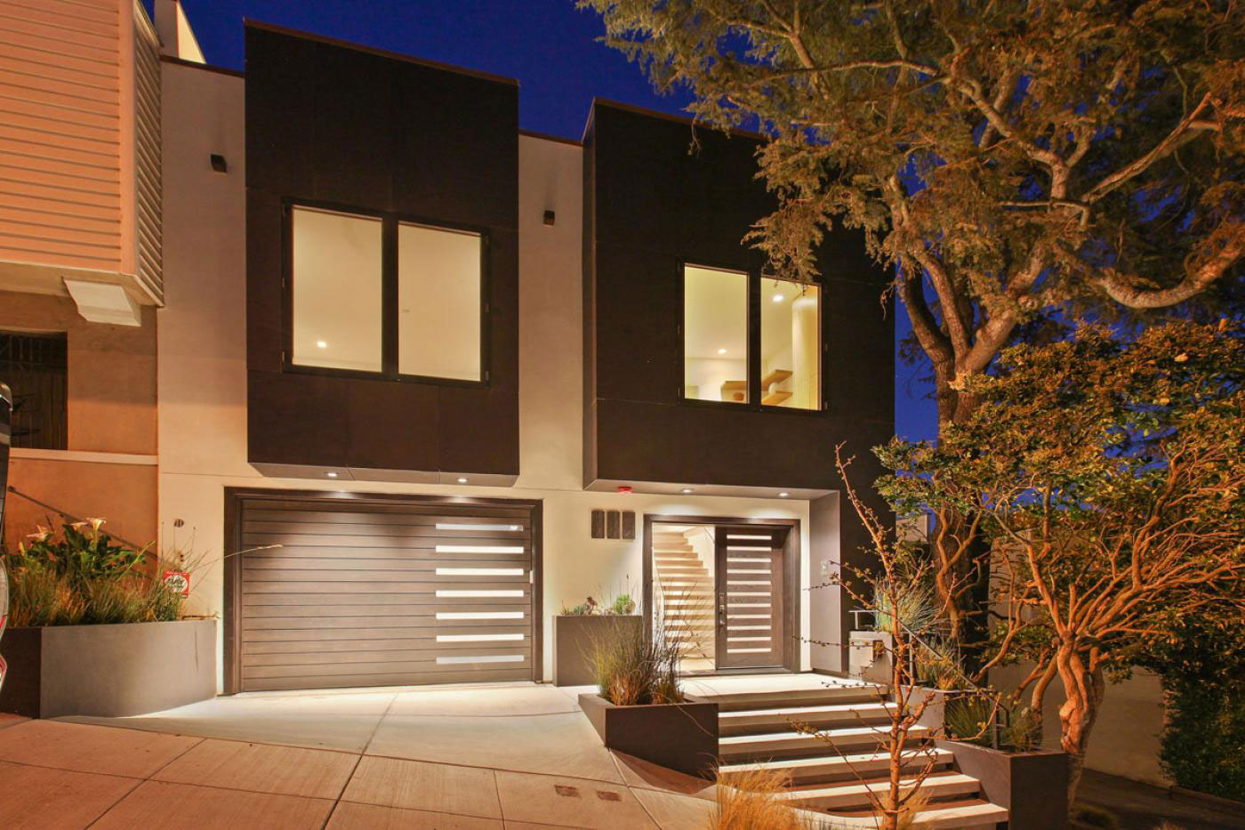 A Sleek and Light-Filled Modern Home with City Skyline Views in Noe Valley by Favreau Design (15)