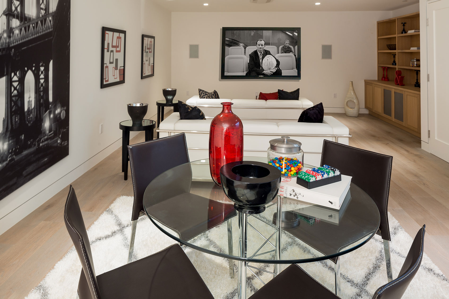 A Sleek and Light-Filled Modern Home with City Skyline Views in Noe Valley by Favreau Design (8)