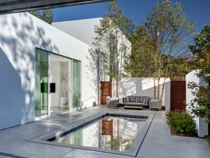 A Small Contemporary Home with Elegant White Decor in Dallas, Texas by Morrison Dilworth + Walls (2)