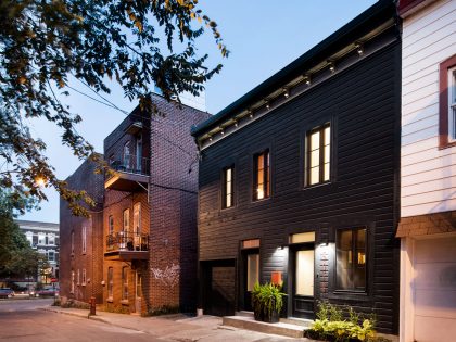 A Small Contemporary House with Bold Black Facade in Montréal by Architecture Open Form (1)