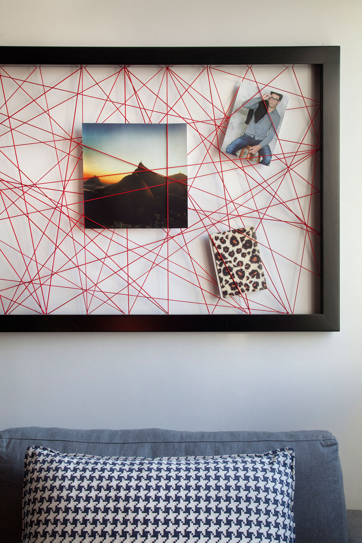 A Small and Stylish Modern Apartment in Rio de Janeiro by Studio ro+ca (18)