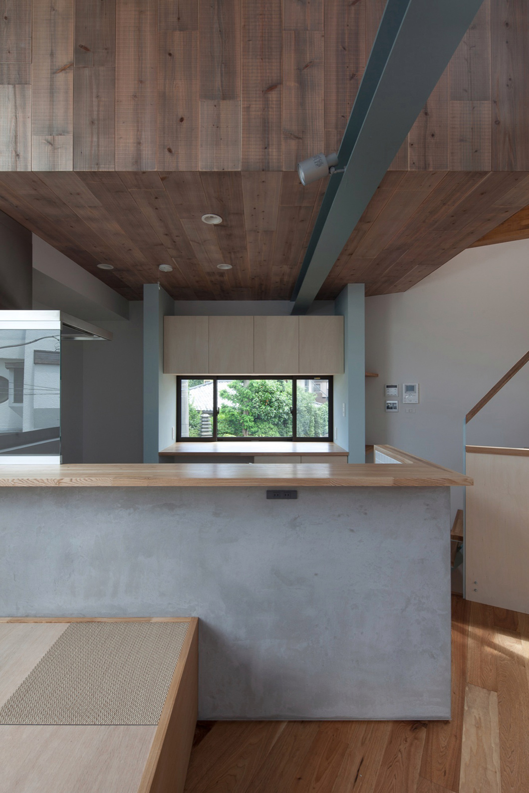 A Small yet Spacious House with Floating Treehouse in Tokyo by Yuki Miyamoto Architect (12)