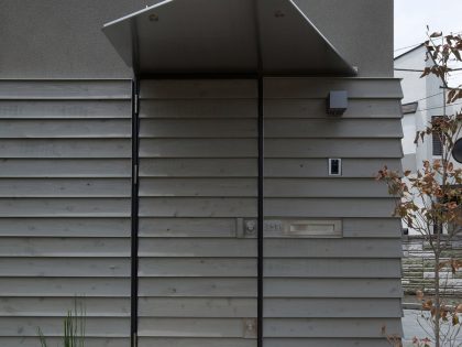 A Small yet Spacious House with Floating Treehouse in Tokyo by Yuki Miyamoto Architect (2)