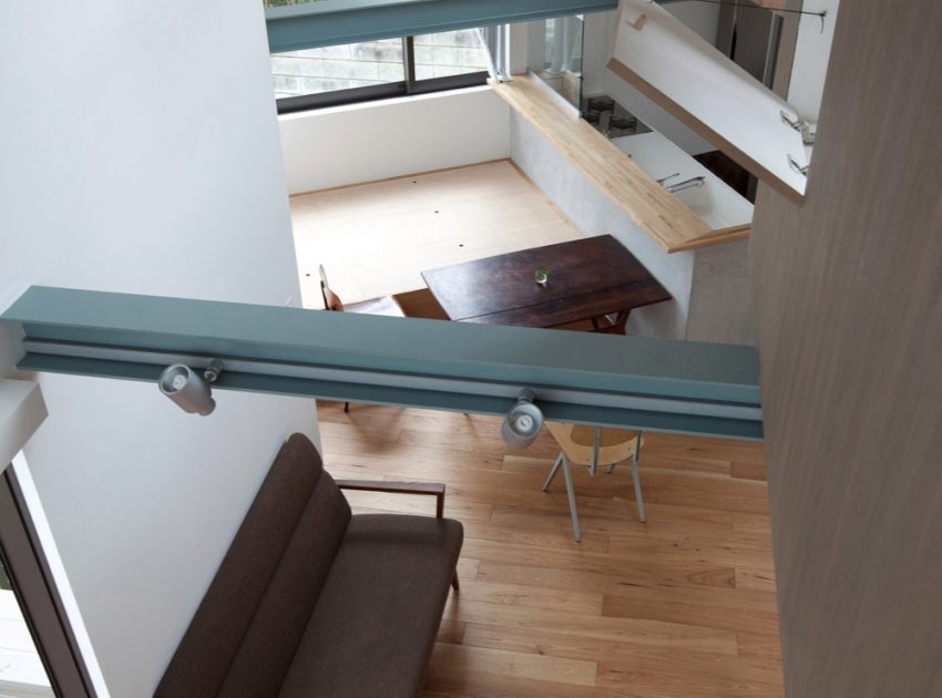 A Small yet Spacious House with Floating Treehouse in Tokyo by Yuki Miyamoto Architect (4)
