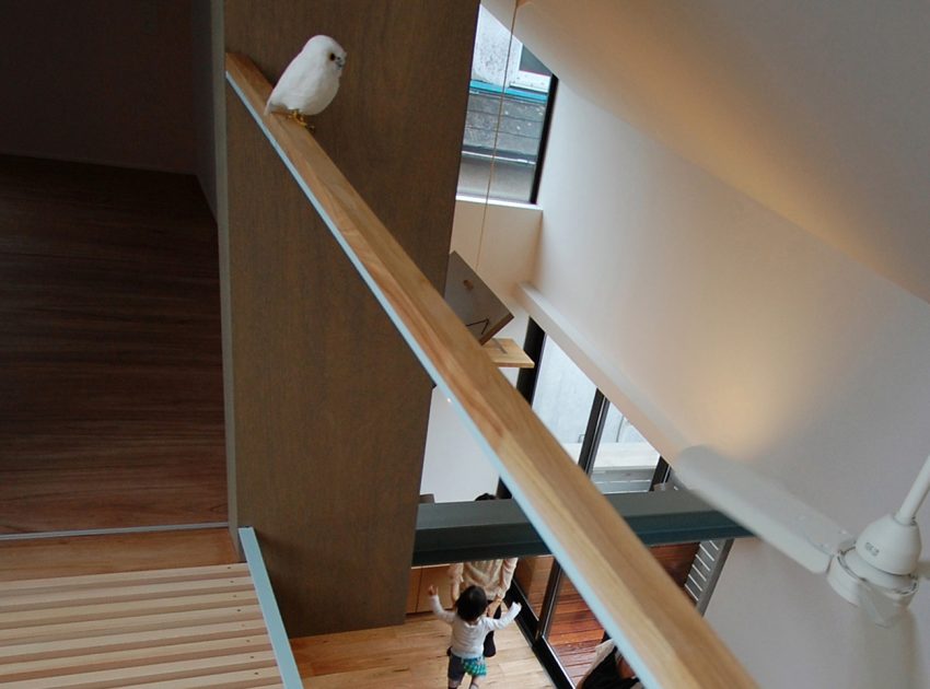 A Small yet Spacious House with Floating Treehouse in Tokyo by Yuki Miyamoto Architect (5)