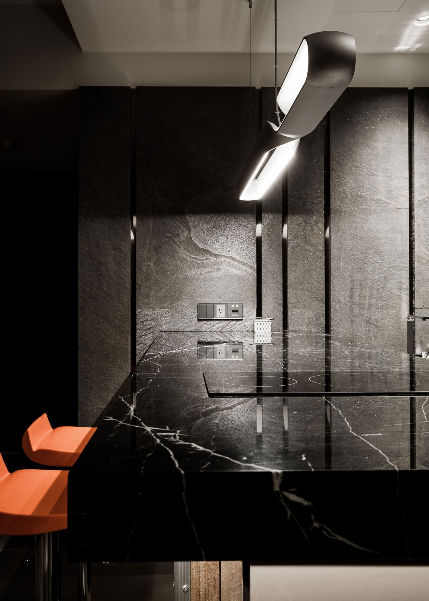 A Sophisticated Apartment with an Elegant and Refined Interior in Taiwan by PMD (18)