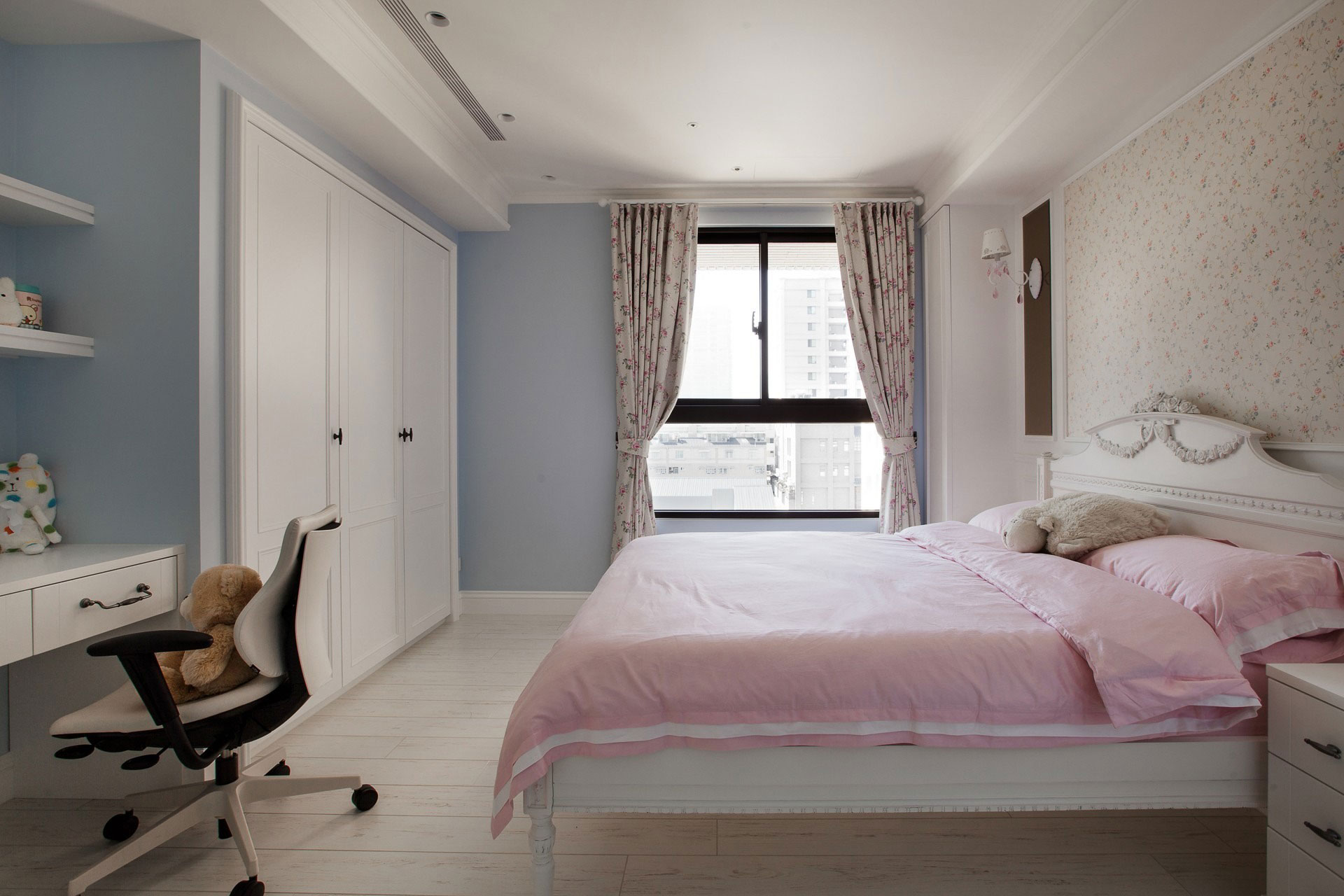A Sophisticated Apartment with an Elegant and Refined Interior in Taiwan by PMD (40)