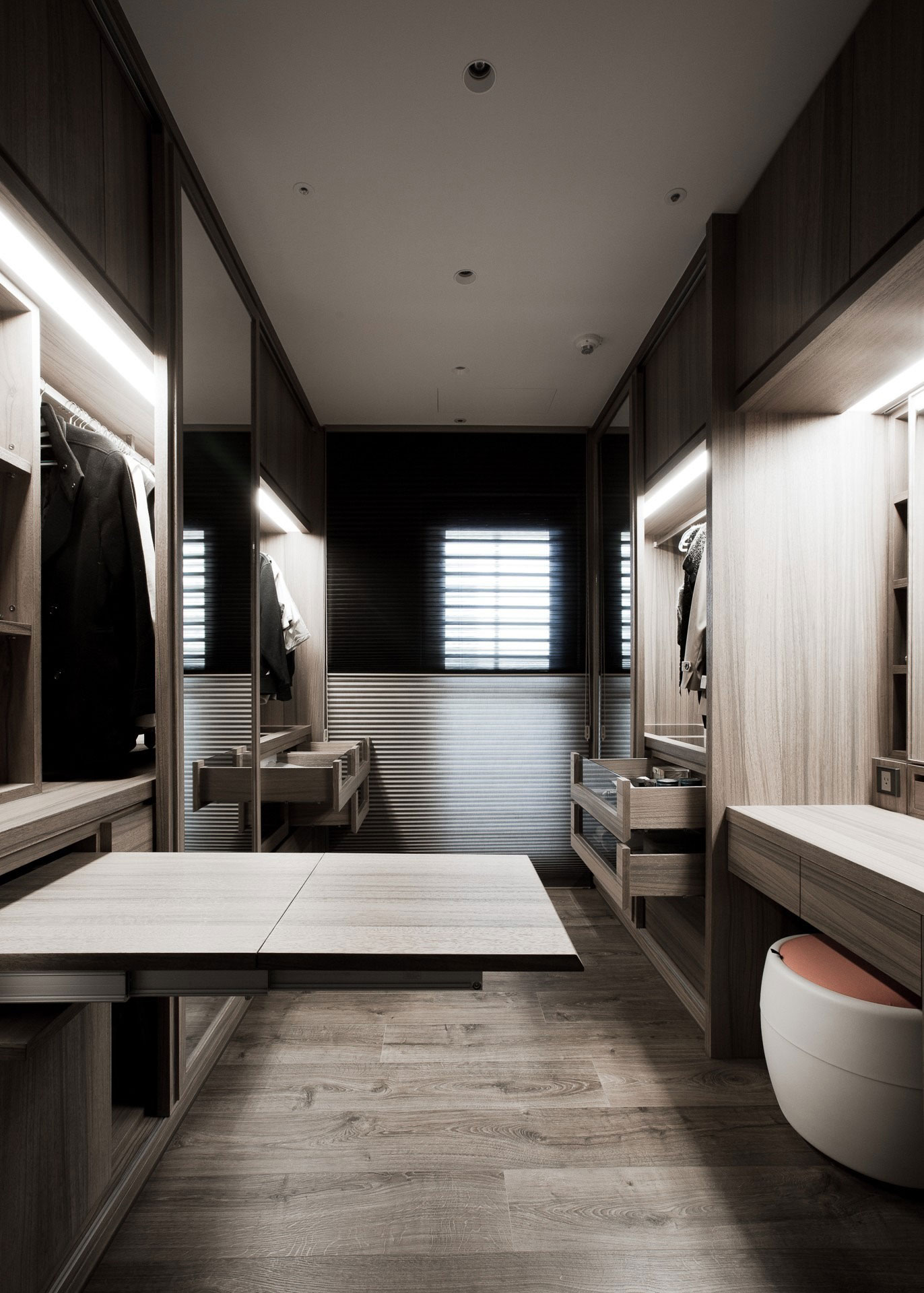 A Sophisticated Apartment with an Elegant and Refined Interior in Taiwan by PMD (50)