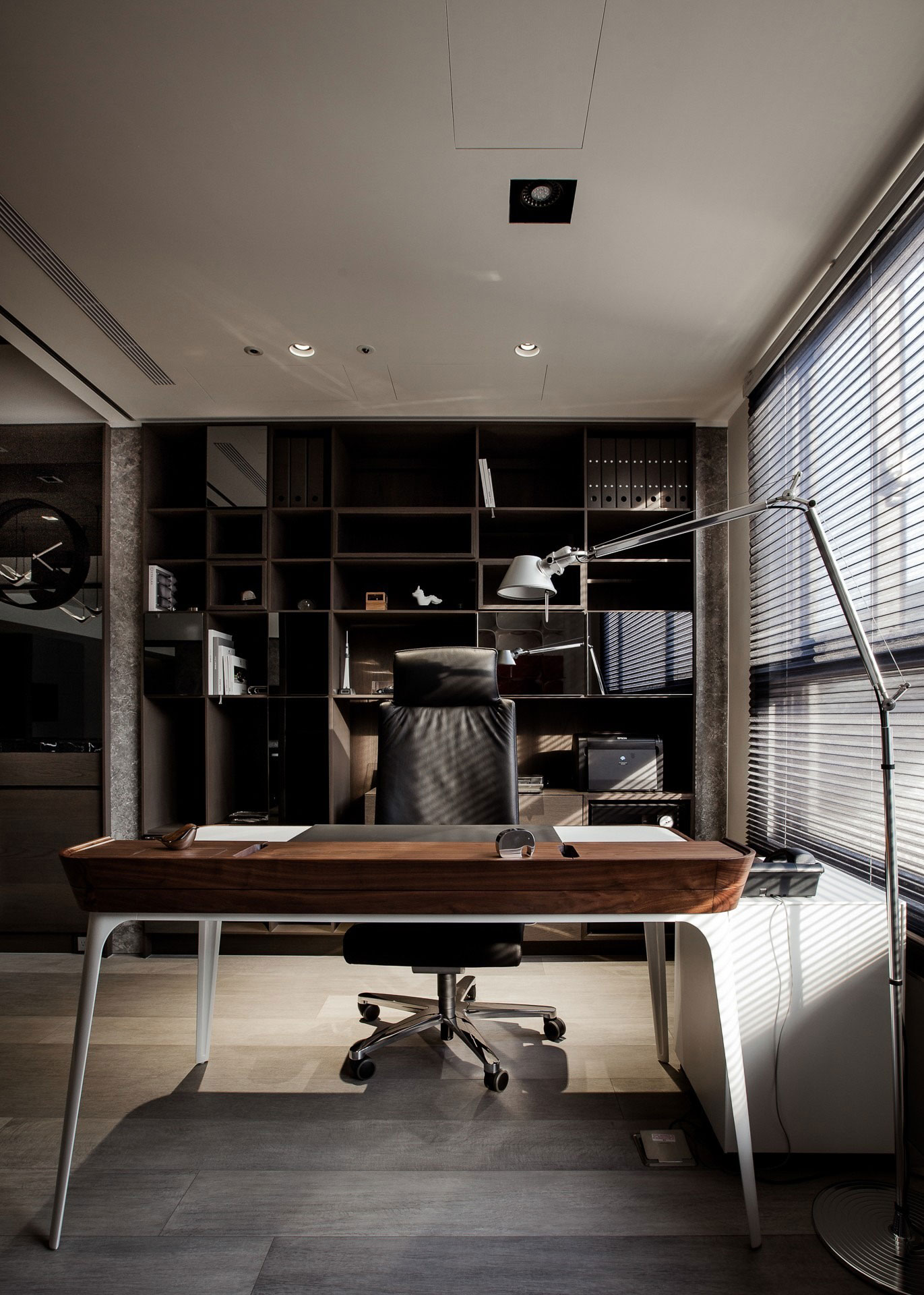 A Sophisticated Apartment with an Elegant and Refined Interior in Taiwan by PMD (54)