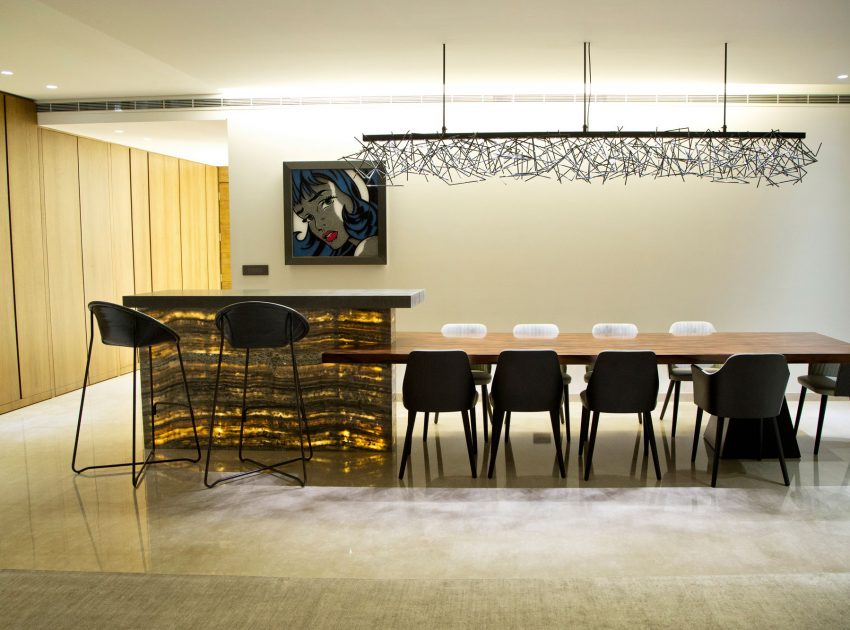 A Sophisticated Modern Apartment with Spacious and Warm Interior in Sin El Fil by ROHD (10)