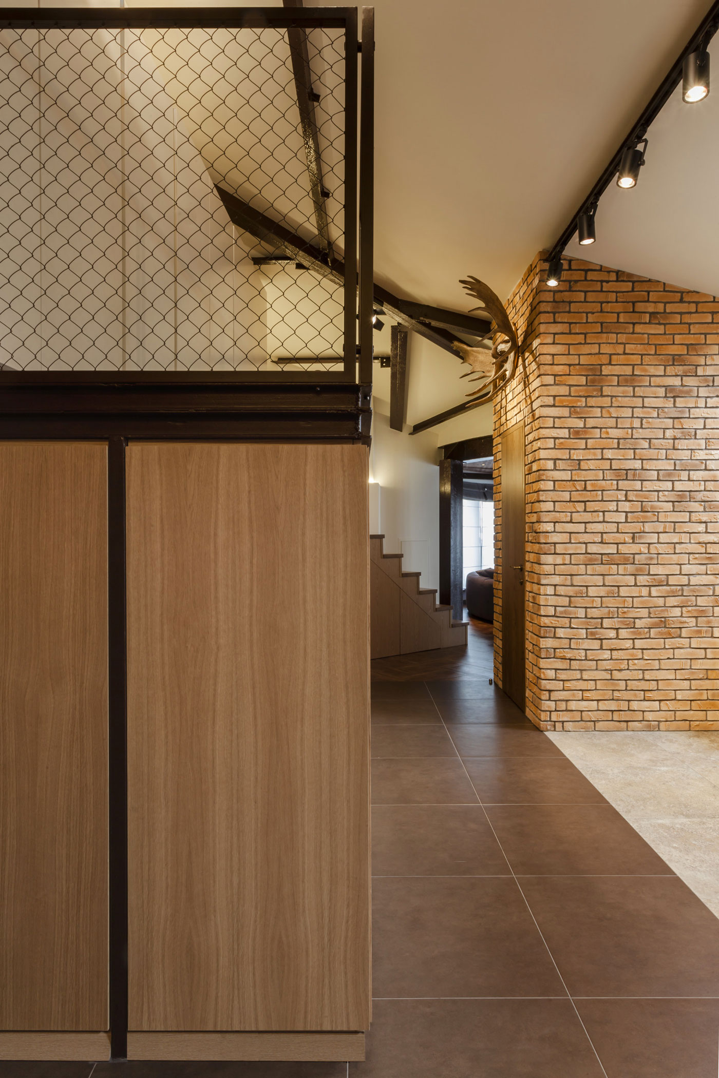 A Sophisticated Modern Home with Extraordinary Interiors in Kiev, Ukraine by U // ME Architects (11)