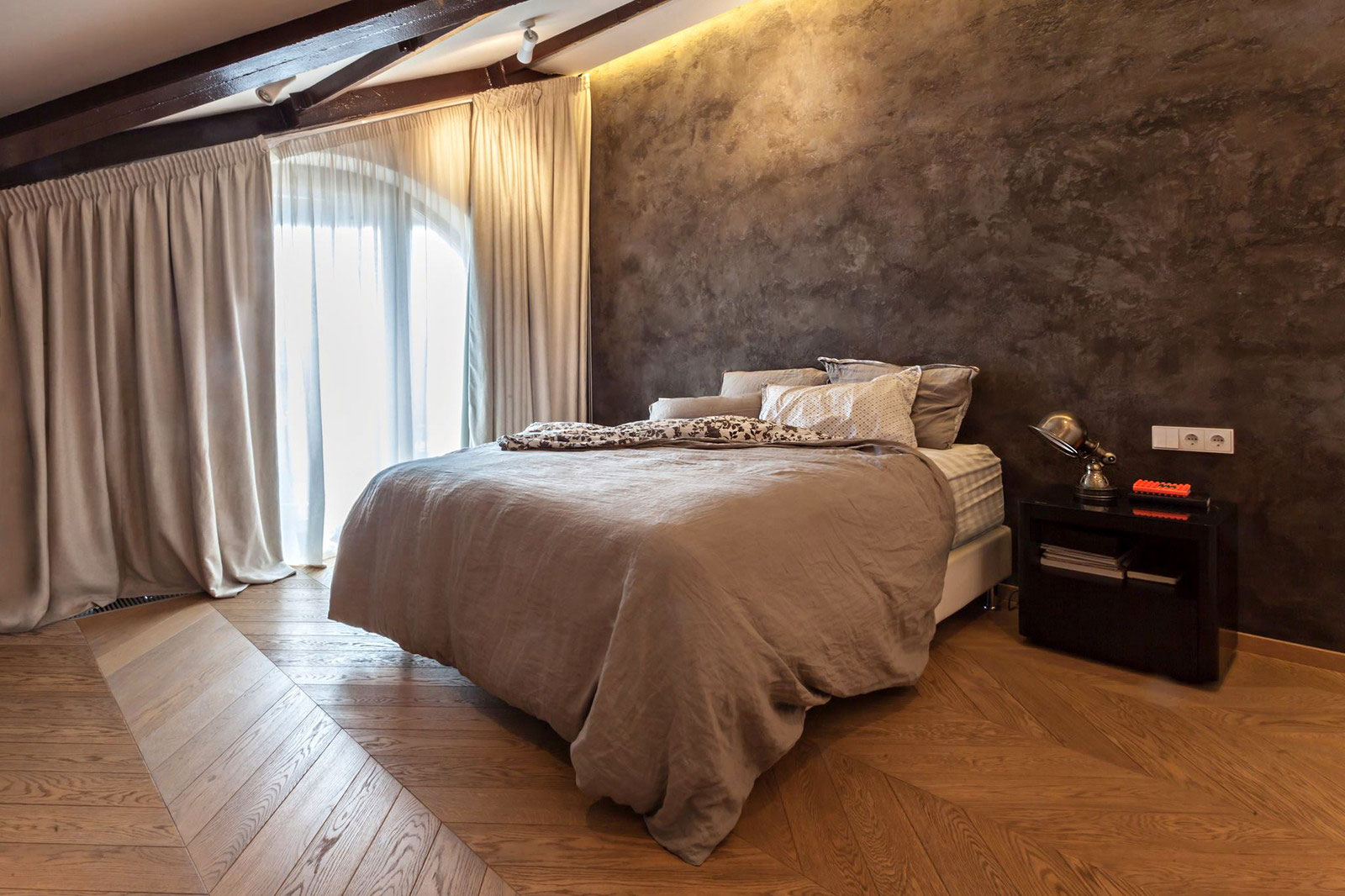 A Sophisticated Modern Home with Extraordinary Interiors in Kiev, Ukraine by U // ME Architects (15)