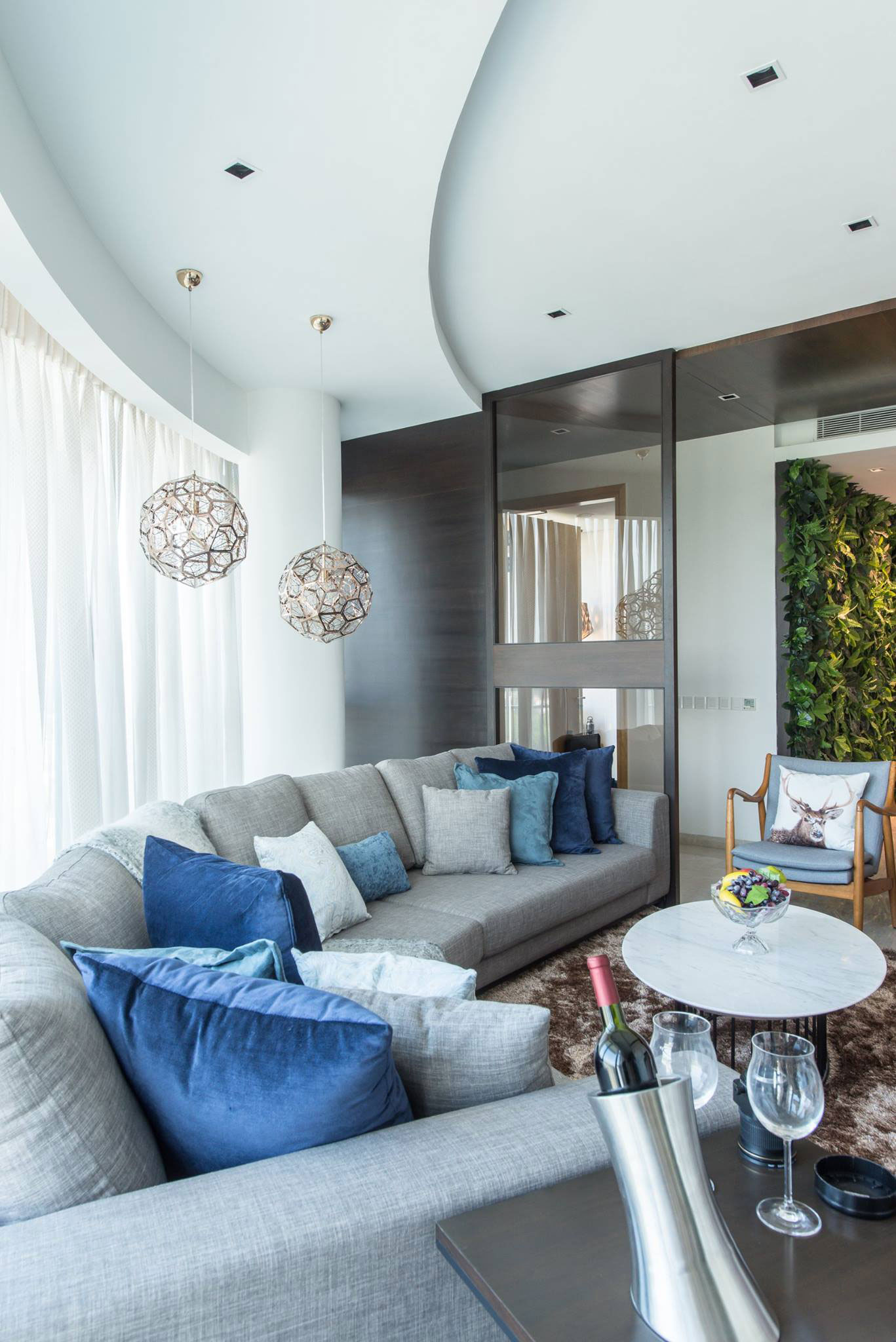 A Sophisticated and Stylish Home for an Avid Traveler and Photographer in Kuala Lumpur by Nu Infinity (10)