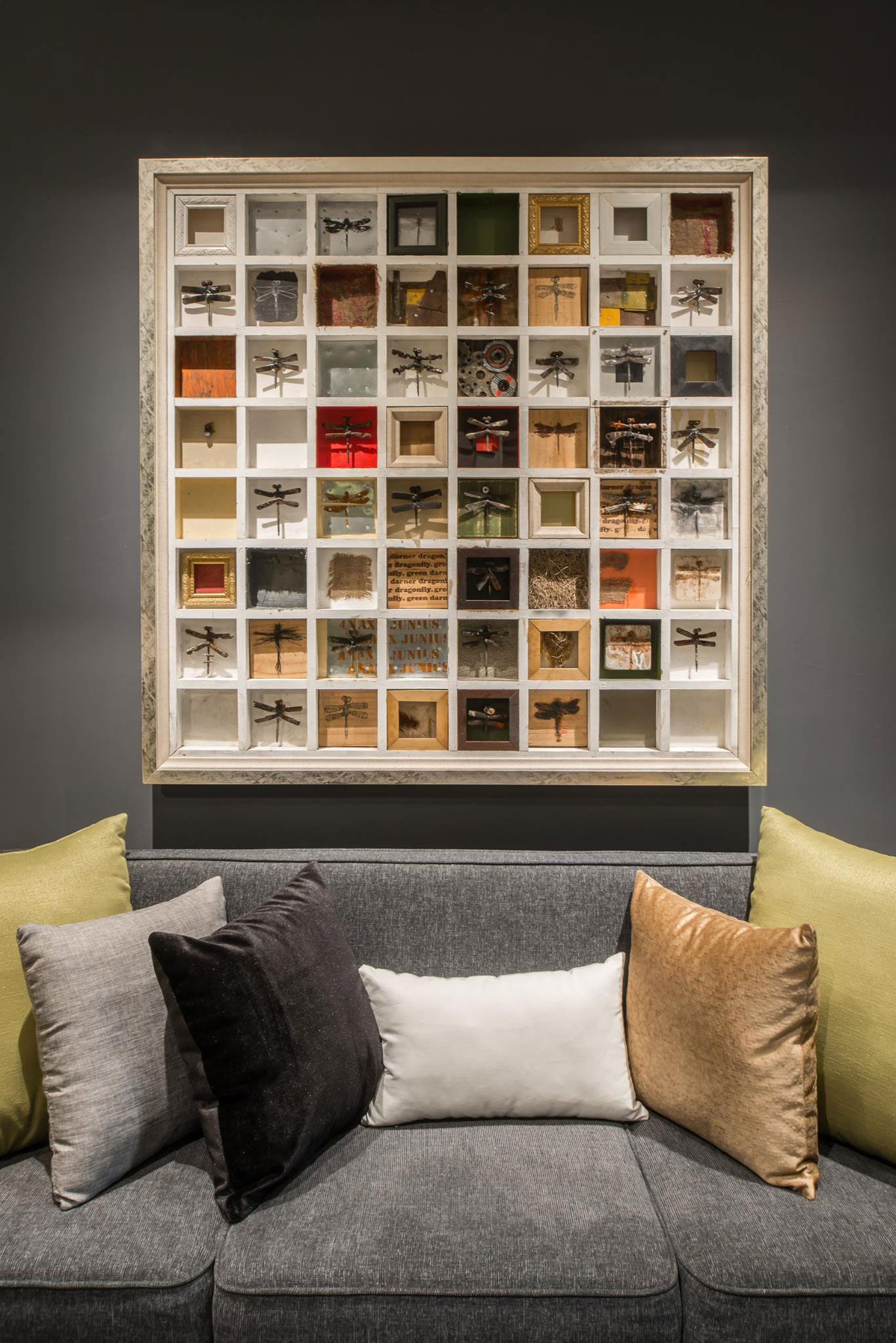 A Sophisticated and Stylish Home for an Avid Traveler and Photographer in Kuala Lumpur by Nu Infinity (16)