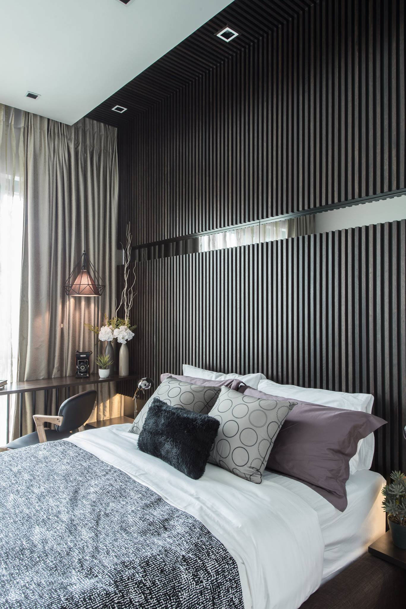 A Sophisticated and Stylish Home for an Avid Traveler and Photographer in Kuala Lumpur by Nu Infinity (25)