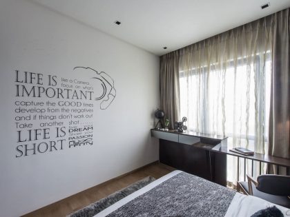 A Sophisticated and Stylish Home for an Avid Traveler and Photographer in Kuala Lumpur by Nu Infinity (27)