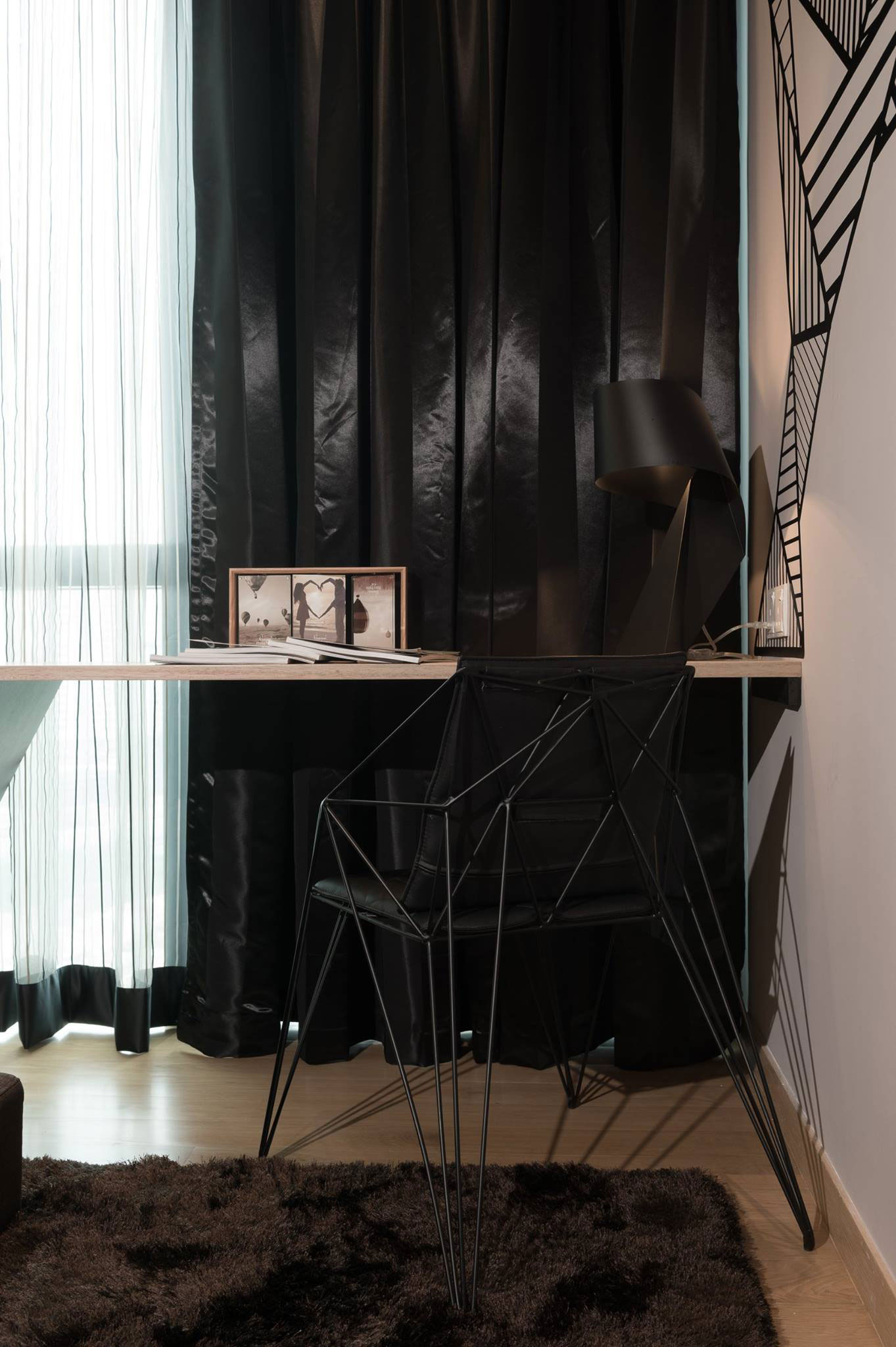 A Sophisticated and Stylish Home for an Avid Traveler and Photographer in Kuala Lumpur by Nu Infinity (32)