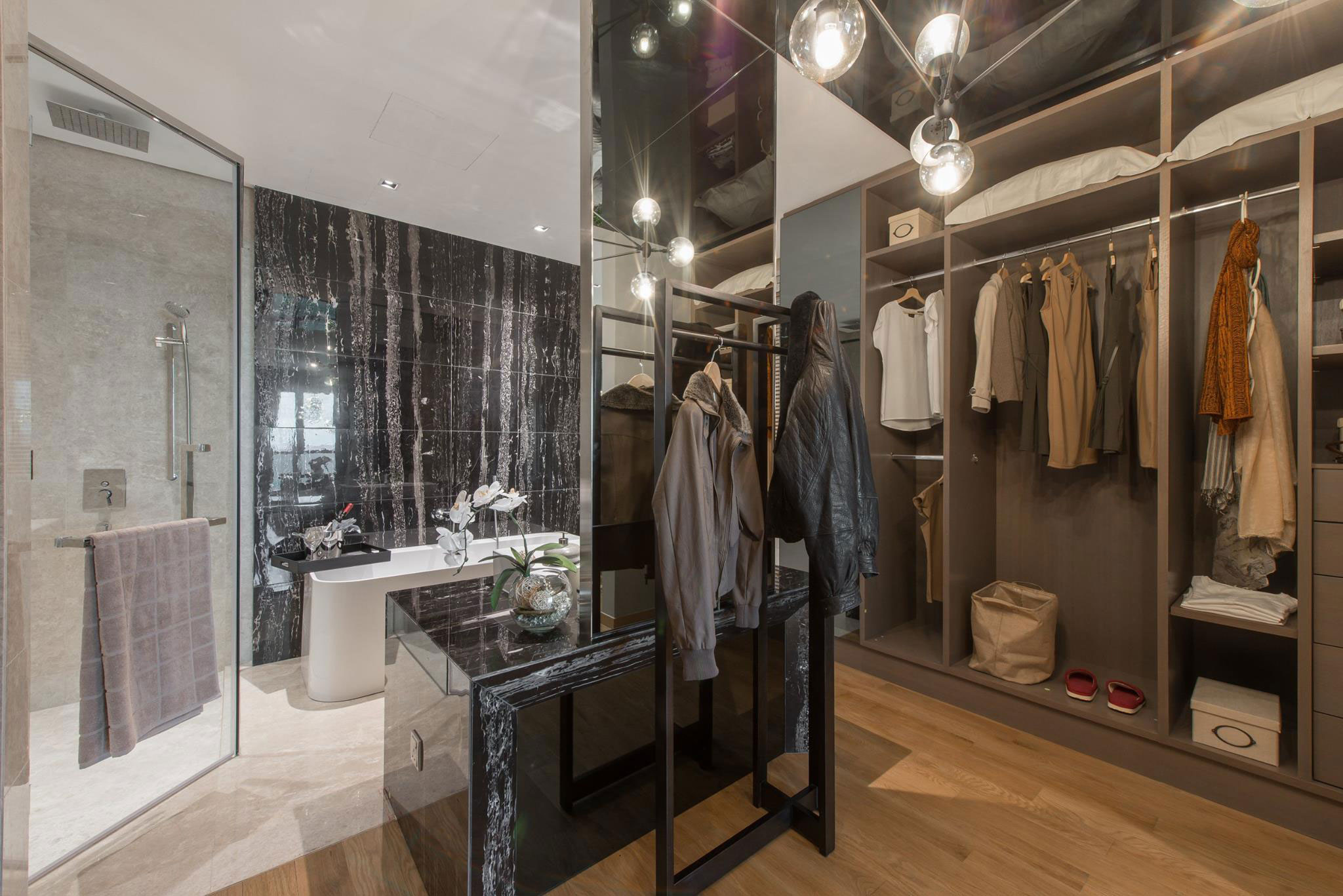 A Sophisticated and Stylish Home for an Avid Traveler and Photographer in Kuala Lumpur by Nu Infinity (43)