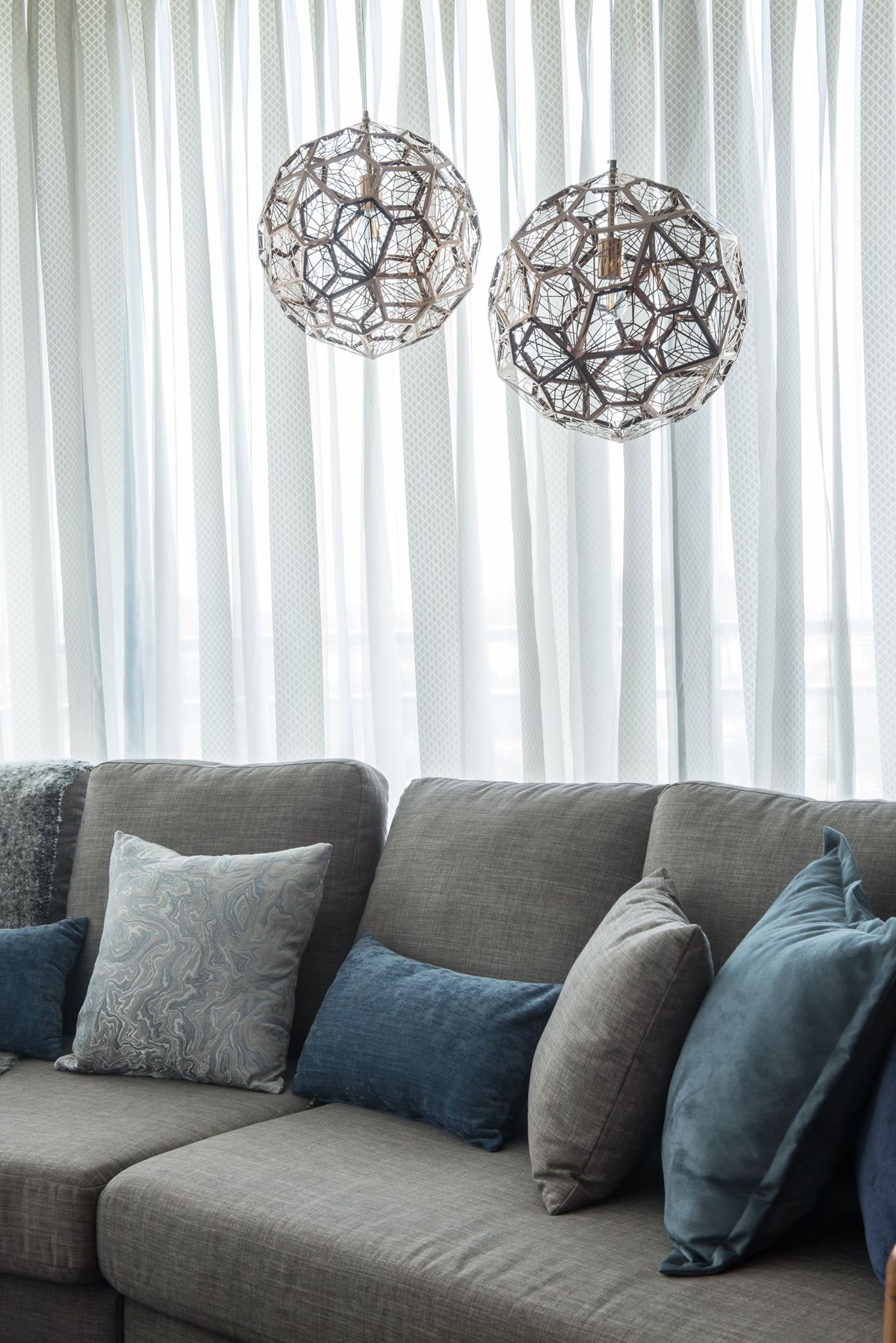 A Sophisticated and Stylish Home for an Avid Traveler and Photographer in Kuala Lumpur by Nu Infinity (9)