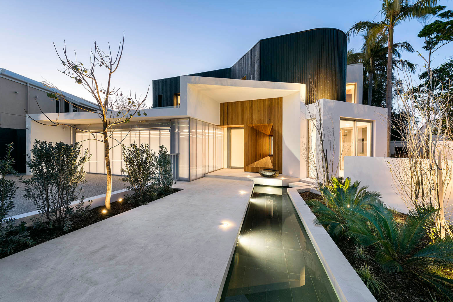 A Spacious Contemporary Home with Beautiful Wood Elements in Dalkeith by Hillam Architects (2)