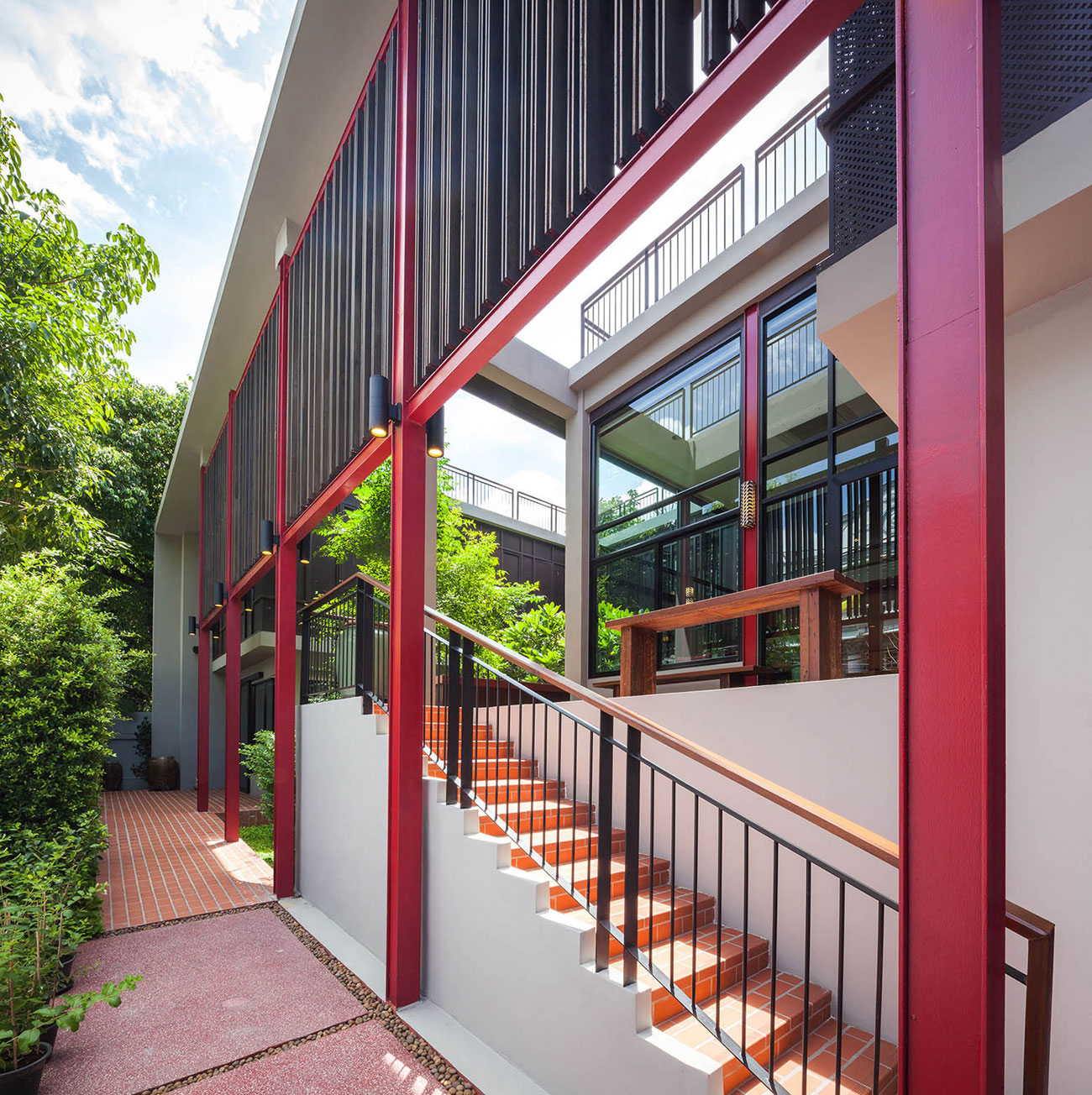A Spacious Contemporary Home with Elegant Interiors in Bangkok by Paripumi Design (2)