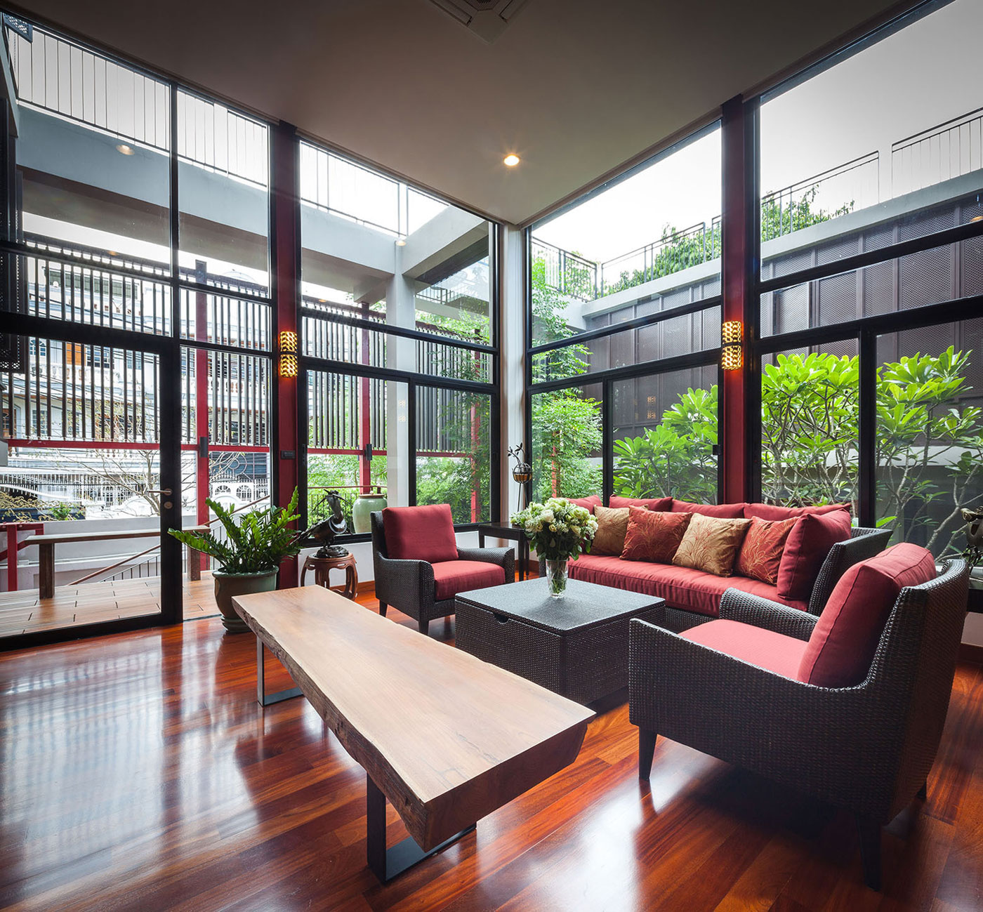 A Spacious Contemporary Home with Elegant Interiors in Bangkok by Paripumi Design (7)