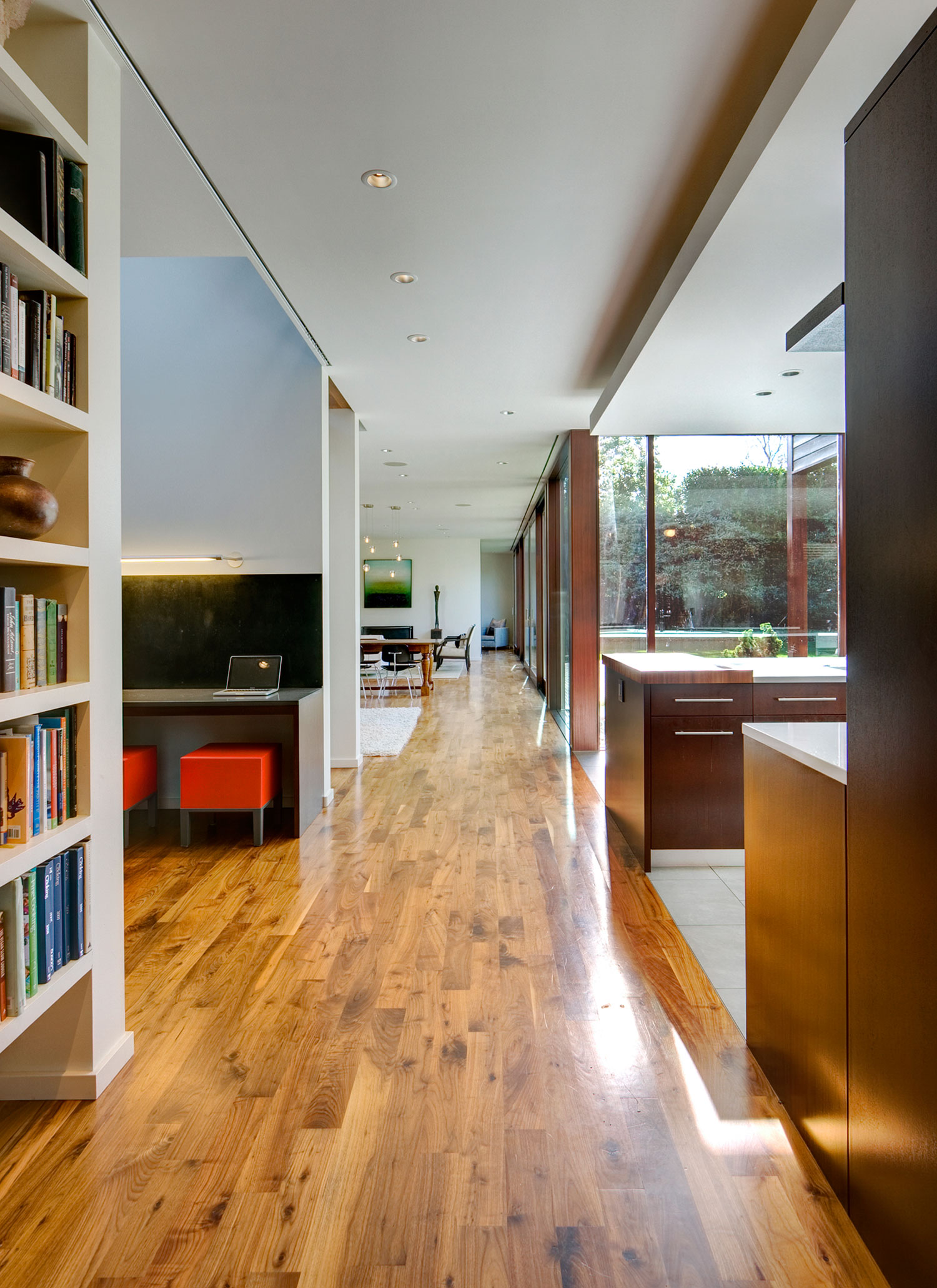 A Spacious Contemporary Home with a Hint of Classic and Traditional Flair in Seattle by David Coleman Architecture (10)