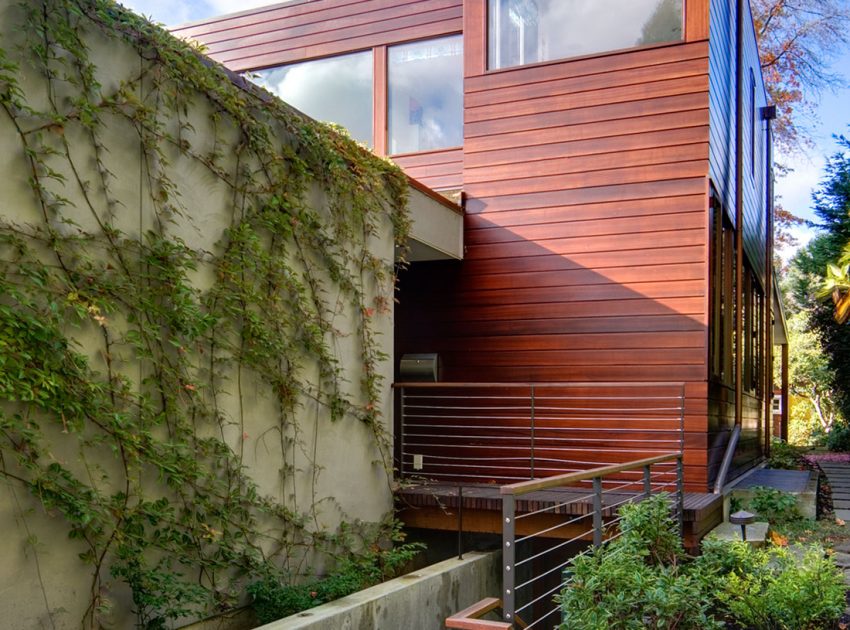 A Spacious Contemporary Home with a Hint of Classic and Traditional Flair in Seattle by David Coleman Architecture (2)