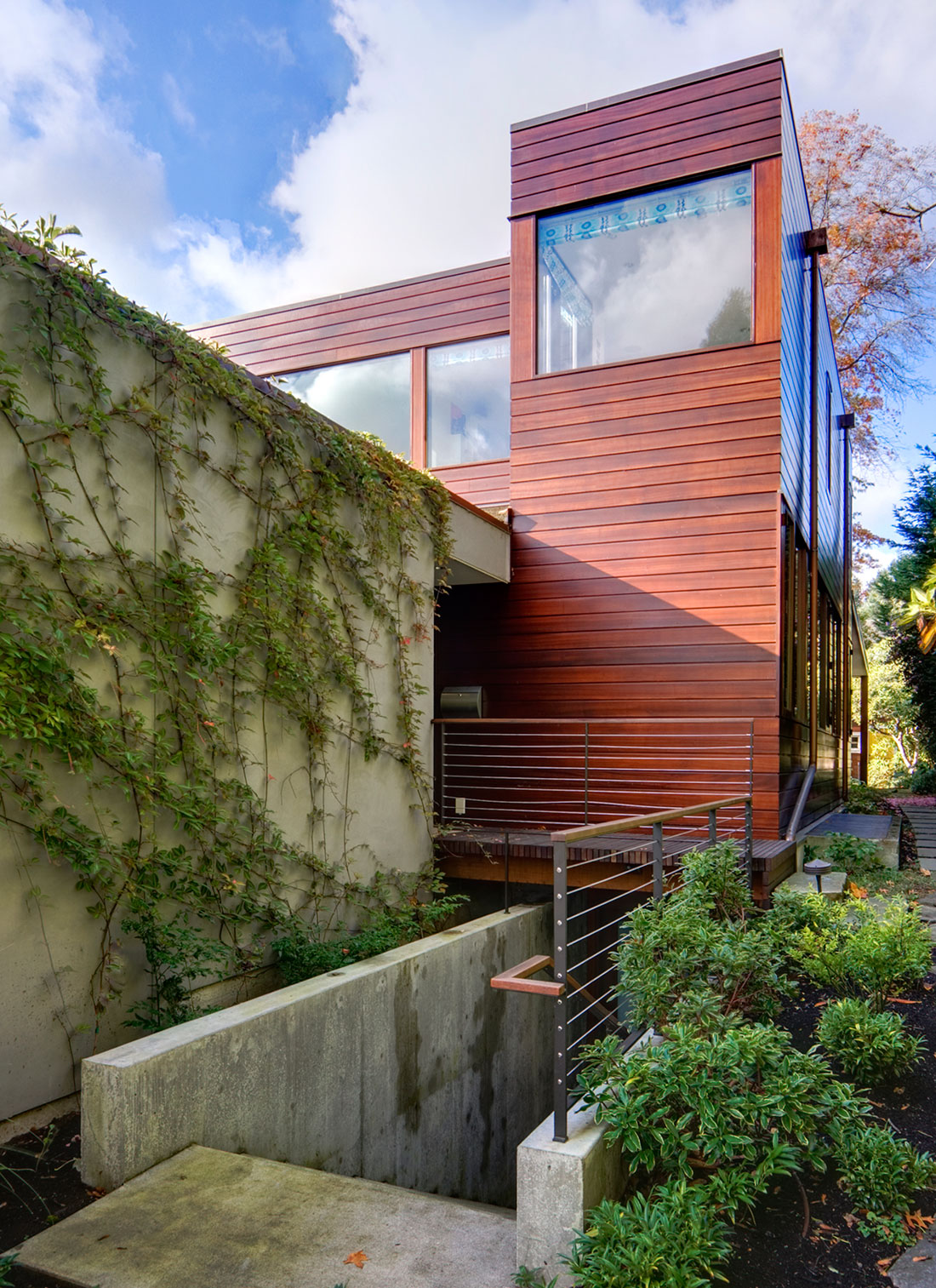 A Spacious Contemporary Home with a Hint of Classic and Traditional Flair in Seattle by David Coleman Architecture (2)