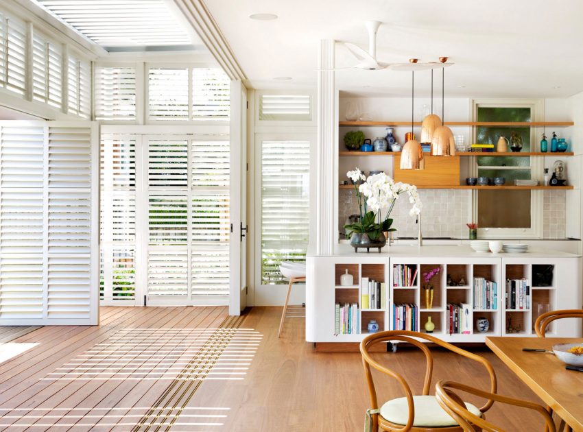 A Spacious Contemporary House with Retractable Veranda in New South Wales by Luigi Rosselli Architects (13)