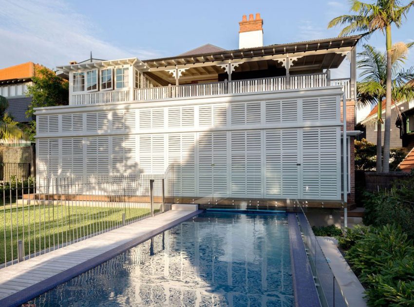 A Spacious Contemporary House with Retractable Veranda in New South Wales by Luigi Rosselli Architects (2)