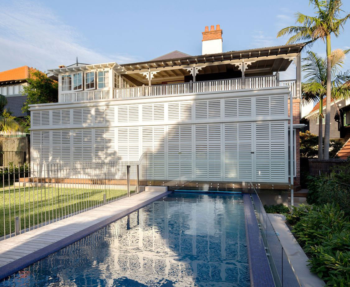 A Spacious Contemporary House with Retractable Veranda in New South Wales by Luigi Rosselli Architects (2)