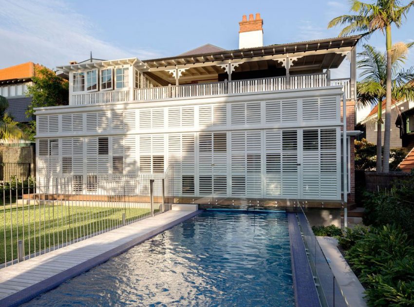 A Spacious Contemporary House with Retractable Veranda in New South Wales by Luigi Rosselli Architects (3)