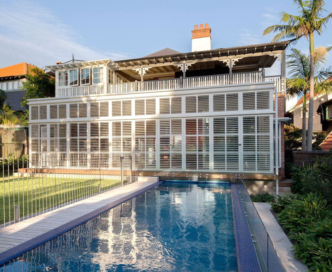 A Spacious Contemporary House with Retractable Veranda in New South Wales by Luigi Rosselli Architects (4)