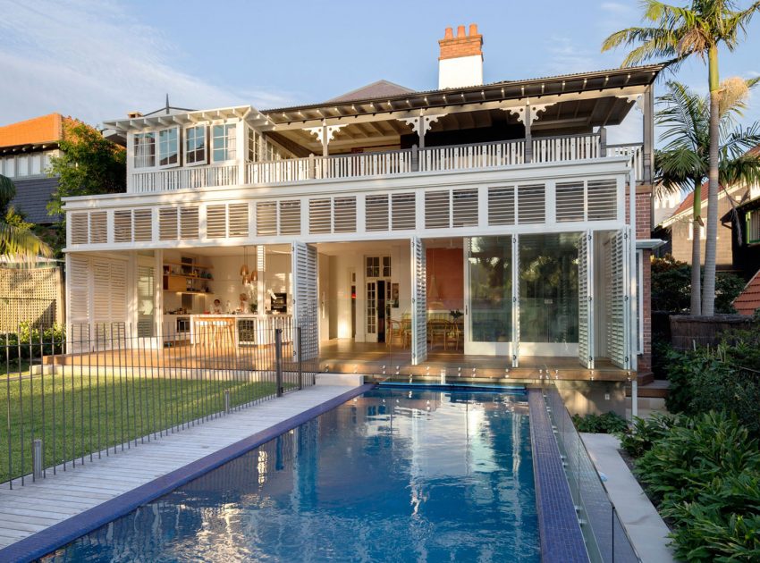 A Spacious Contemporary House with Retractable Veranda in New South Wales by Luigi Rosselli Architects (6)