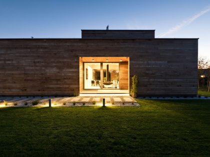 A Spacious Contemporary Wooden Home with Cedar Walls Inside and Out in Poznań by Mariusz Wrzeszcz Office (14)