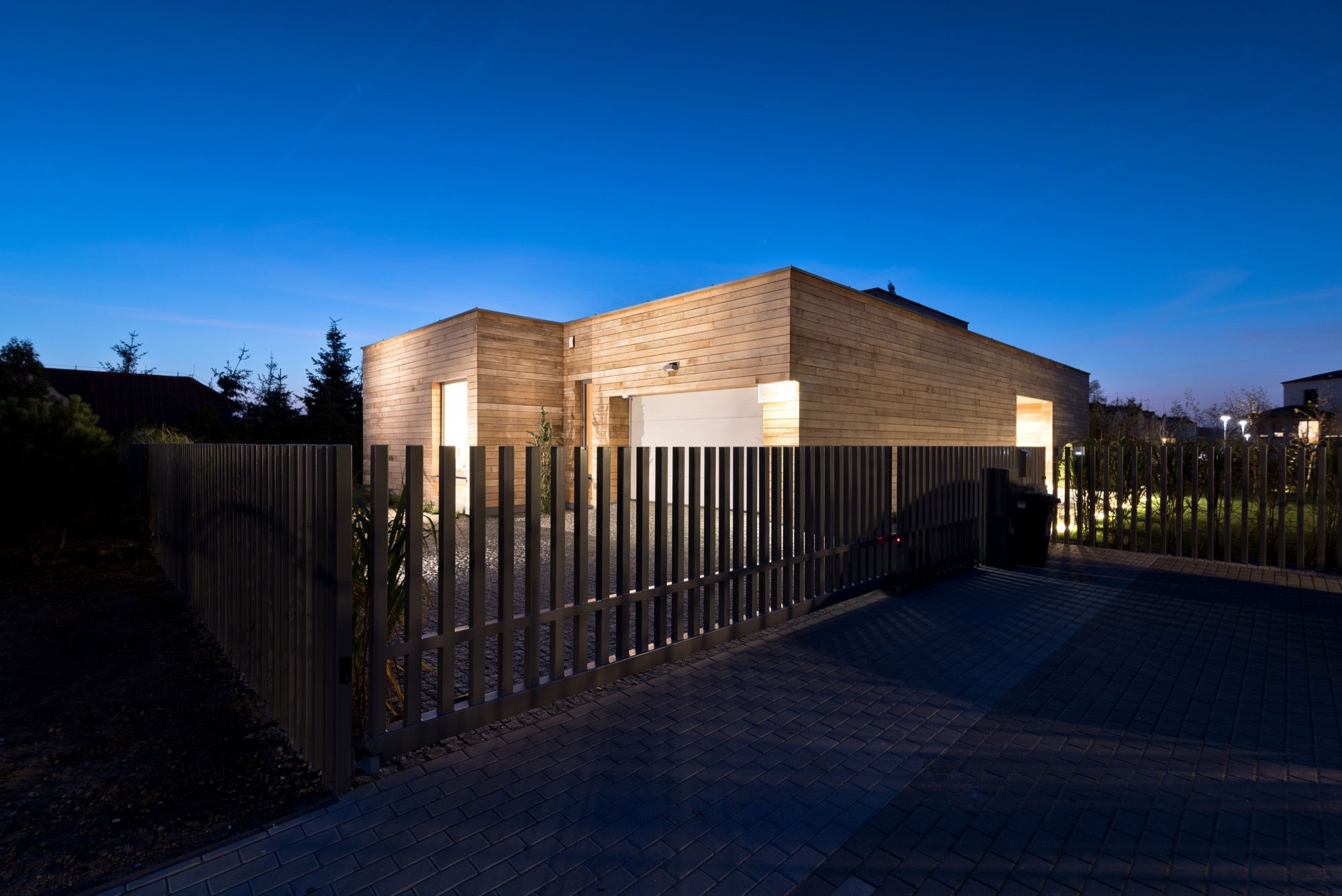 A Spacious Contemporary Wooden Home with Cedar Walls Inside and Out in Poznań by Mariusz Wrzeszcz Office (17)