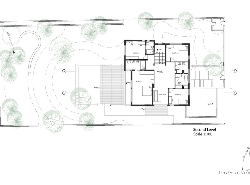 A Spacious Home for a Young Family of Five in Kfar Shmaryahu, Israel by Studio de Lange (15)