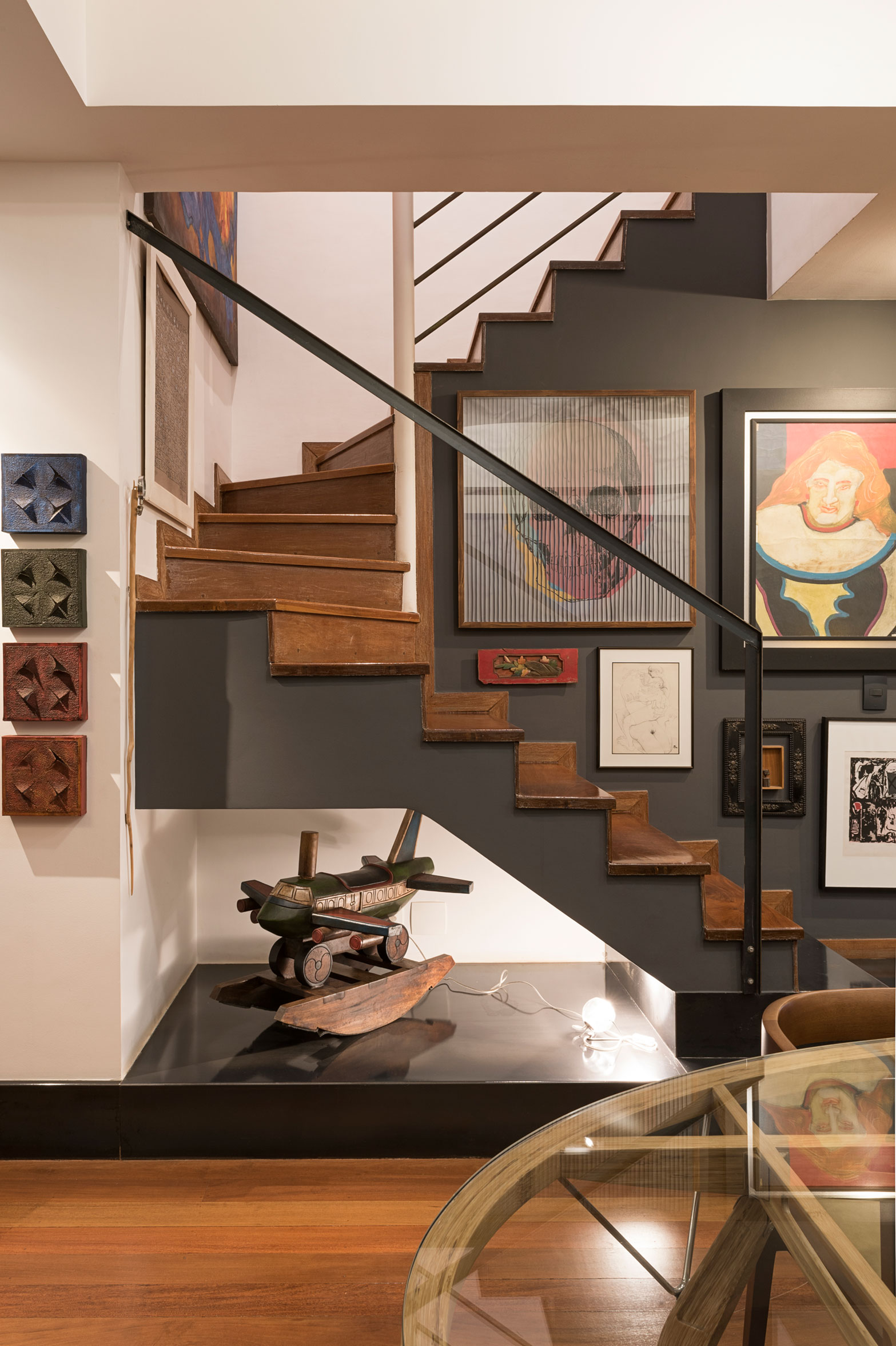 A Spacious Top House Full of Vibrant and Unique Character in Belo Horizonte by Celeno Ivanovo (7)