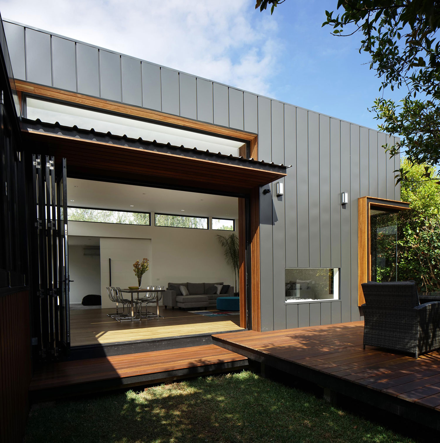 A Spacious and Airy Home with an Art Deco Interiors in Caulfield by Christopher Megowan Design (3)