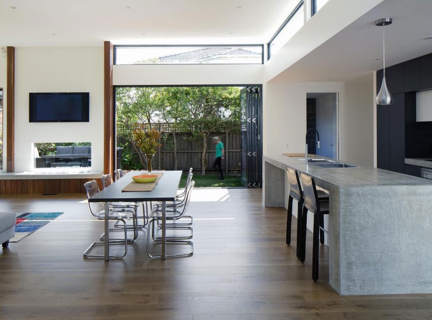 A Spacious and Airy Home with an Art Deco Interiors in Caulfield by Christopher Megowan Design (7)