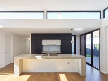 A Spacious and Airy Home with an Art Deco Interiors in Caulfield by Christopher Megowan Design (9)