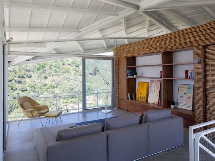 A Spacious and Airy House with a Sculptural Roof and Terraces in El Salvador by Cincopatasalgato (6)